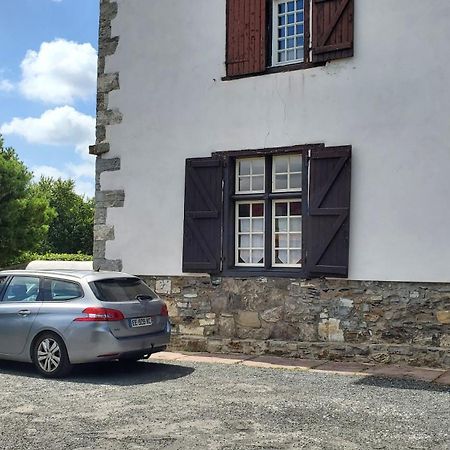 Logement Calme Et Authentique A إيسبيليت الغرفة الصورة
