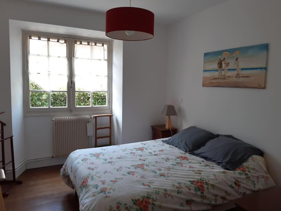 Logement Calme Et Authentique A إيسبيليت المظهر الخارجي الصورة